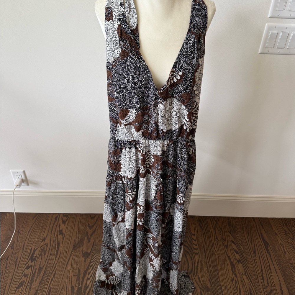 Ann Taylor LOFT Floral Halter Printed Maxi NWOT - Picture 8 of 9